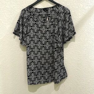 Ryan Wythe Women's Black Symmetric Top Size 1X